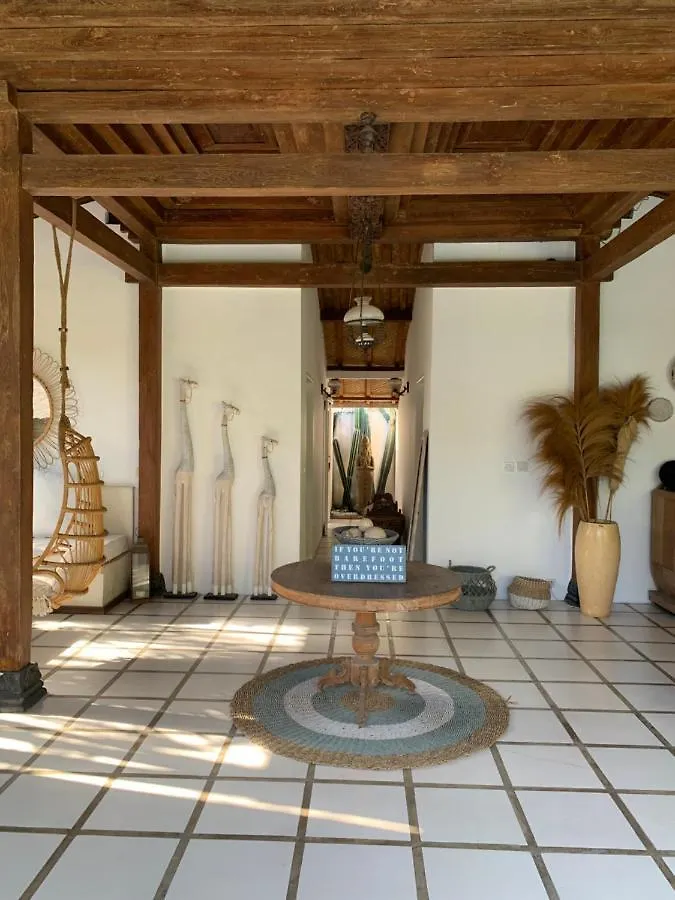 Desa Naga Villa Canggu
